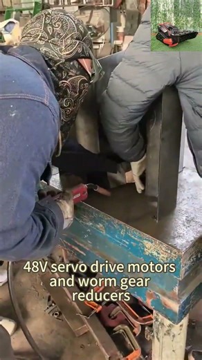 Ρομπότ ερπυστριοφόρου βενζινοκινητήρα EPA κατανάλωσης ενέργειας με τηλεχειριστήριο, φορέα εξοπλισμού