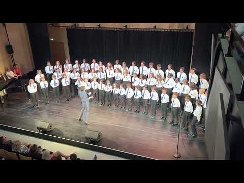 La tendresse (Bourvil) - Chorale des Petits Ecoliers Chantants de Bondy