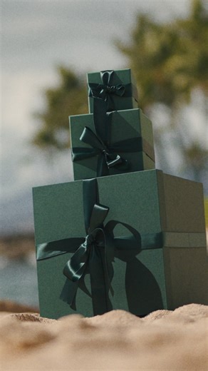 This Christmas, unwrap the magic of Ko Olina—where paradise meets the spirit of the season. | Four Seasons Resort O‘ahu at Ko Olina