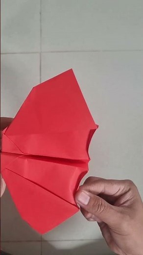 How to make a flapping paper airplane