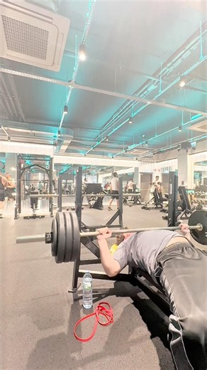 315 LBS (140kg) and 331 LBS (150kg) Bench Press Progression