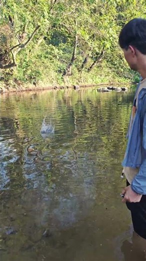 Firecracker Blast in Shallow Water! Power Measured