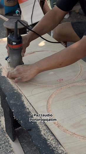 325K views · 3.1K reactions | Mmbuat lis speaker dg router ✅ | Cemet Pazz | Facebook