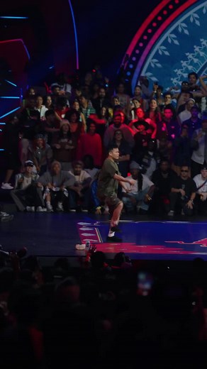 🤯 Fans learned... don't underestimate THE CHAMP! 🏆 MT Pop got 'em vibin' to a local jam! 🇮🇳 🎵: Mundian To Bach Ke - Panjabi MC #redbulldanceyourstyle #india #champion #popping #mtpop #hiphop #mumbai #justdance