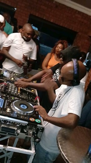 Session Madness 0472 On The Stage Is Hotter Than In The Mixtapes 🔥🎶🤘 For Bookings Contact 081 044 8530 / 072 730 2015 #KhofaNumberDj 🕺 #RedemptionSet2024 🙏 #PicnicEditon 🥳 | Session Madness 0472