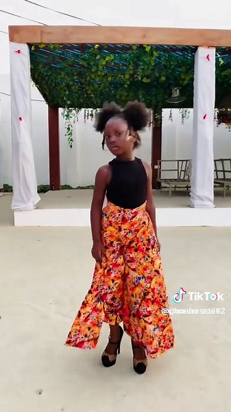 Phoebe Zoe: The Future Star of Versatile Model Agency