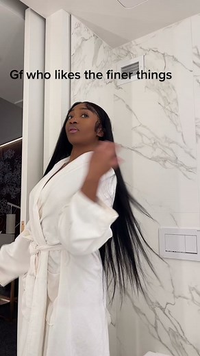 Luxurious Oversized Robe for Ultimate Relaxation