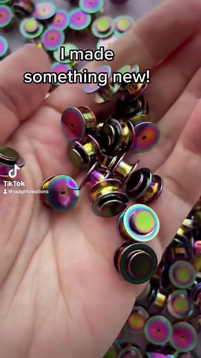 CLOG LOCKS!! ♥️👟🎉 #cloglocks #crocs #crocsgang #jibbitz #crocjibbitz #fashion #enamelpin #enamelpins #pincollector #pincollection