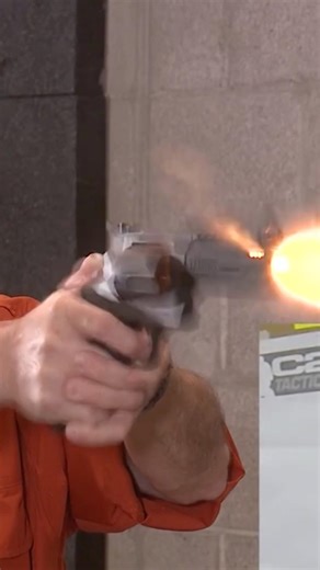 Shooting the Big Boy #taurusraginghunter #yamilsued