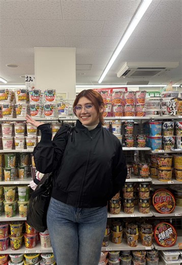 Martes de reto de 24 horas!!! Este reto me emociona mucho porque igual les enseño más productos que me llaman la atención y también como son las tiendas de conveniencia en Japón 💖 #japon #vlog #reto #comida #compras