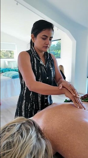 What I Learned from Advanced Lomi Lomi Training in Queensland 🌺