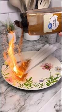 Make Your Own CINNAMON Candle at Home in 3 Minutes