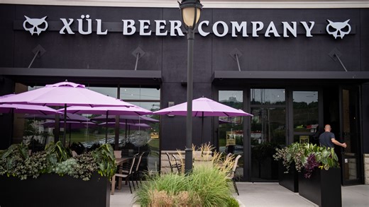 15 restaurant openings and closings to know, from wine bars to juicy burgers