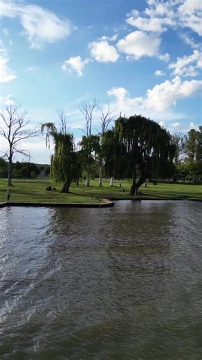 𝐋𝐨𝐯𝐢𝐧𝐠 𝐭𝐡𝐞 𝐫𝐢𝐯𝐞𝐫 𝐥𝐢𝐟𝐞𝐬𝐭𝐲𝐥𝐞. 𝐓𝐡𝐞 𝐕𝐚𝐚𝐥 𝐢𝐬 𝐦𝐨𝐫𝐞 𝐭𝐡𝐚𝐧 𝐣𝐮𝐬𝐭 𝐡𝐨𝐦𝐞 — 𝐢𝐭’𝐬 𝐚 𝐩𝐥𝐚𝐜𝐞 𝐭𝐨 𝐦𝐚𝐤𝐞 𝐦𝐞𝐦𝐨𝐫𝐢𝐞𝐬. Presenting Shores of Lochvaal - 𝐒𝐞𝐜𝐮𝐫𝐞 𝐑𝐢𝐯𝐞𝐫𝐟𝐫𝐨𝐧𝐭 𝐋𝐢𝐯𝐢𝐧𝐠 | Exclusively Mandated By Deidre Nel 083 652 2986 Newly Renovated Riverfront Retreat – Space, Privacy & Exceptional Entertaining 𝐅𝐨𝐫 𝐭𝐡𝐞 𝐟𝐮𝐥𝐥 𝐝𝐞𝐭𝐚𝐢𝐥𝐬, 𝐭𝐚𝐤𝐞 𝐚 𝐥𝐨𝐨𝐤 𝐡𝐞𝐫𝐞: https://www.pamgolding.co.za/property-details/security-est