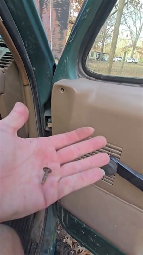 how to take off door panel off the dragon wagon 89 Ford f super duty