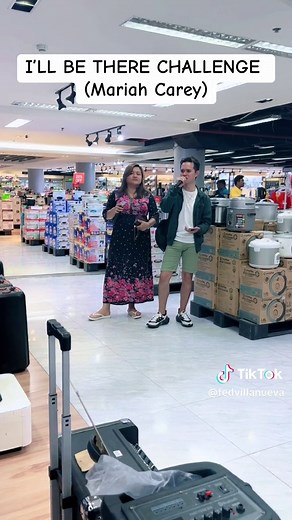 Karaoke Challenge at the Mall | I'll Be There Mariah Carey Cover