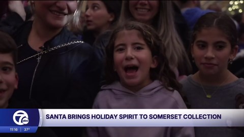 Somerset Collection kicks off holiday season with Santa's magical arrival