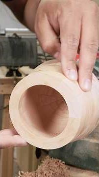Turning a segmented vase on the lathe. Inside turning with a carbide tool. #woodworking #diy