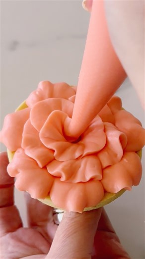 76K views · 541 reactions | This flower was made using only a tipless...