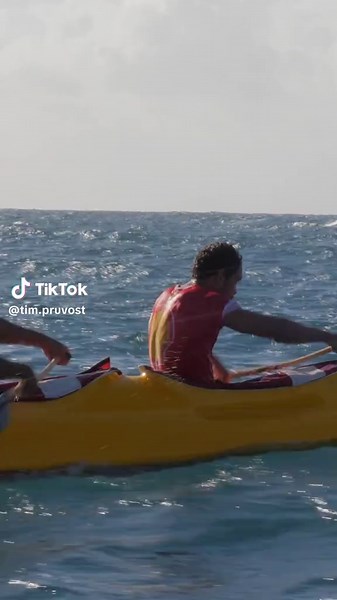 Shell Va'a : Entraînement quotidien et ambiance d'équipe