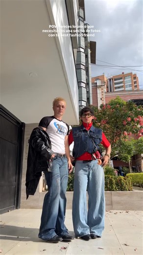 LUIS URBINA 🍑 on Instagram: "POV: solo necesitas fotos + best fashion friend #fyp #fashion #model #outfits #date"