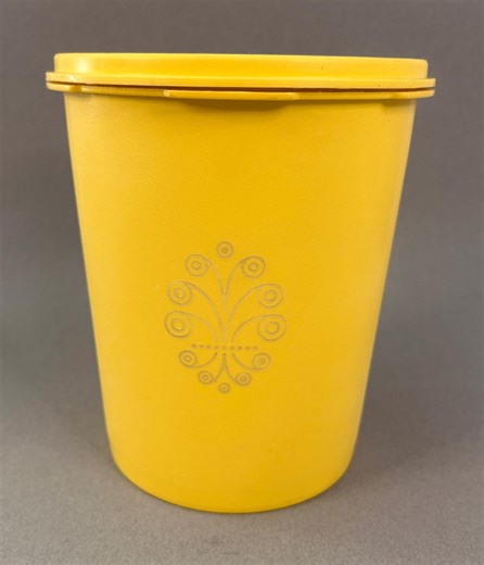 Vintage Tupperware Yellow Servalier Canister, 809-5, Lid 810-27 - Etsy