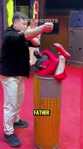 The shock turned into surprise: magic trick impresses child. #curiosity