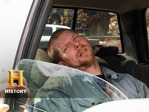 Ax Men: Coatsy Gets Hit by a Log (S8, E1) | History