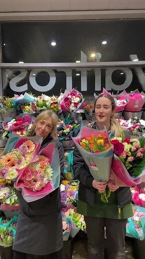 Come in store to view our Mothers Day Flowers and Gift selection!💐 #teamwaitrose #waitroseandpartners #newbury #mothersday