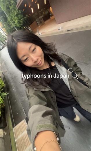 I’m sorry I was overly optimistic with the weather the last few days…there are typhoons and earthquakes so bring ur rain jkt #japanweather #tokyo #whattowear #ootd #northface
