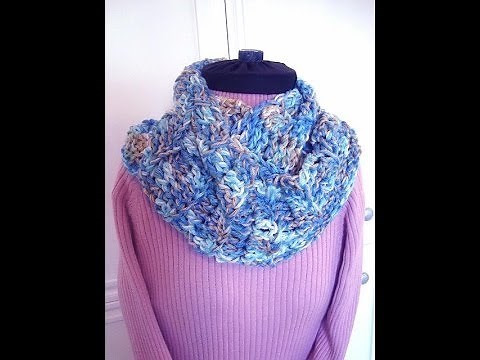 BEGINNER CROCHET INFINITY SCARF pattern, how to diy, crochet pattern- Red Heart "Beachy" yarn