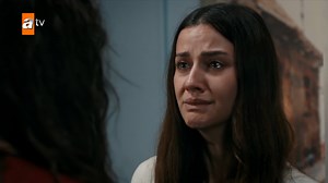 Mar Negro | Fugitiva – Capítulo 11 | Doblado #MarNegro #SenAnlatKaradeniz | Atv Español