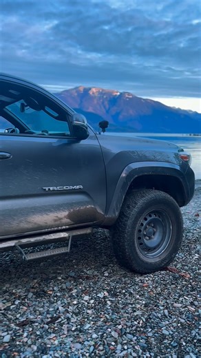 @magnetic_trd_21 on Instagram: "How long did it take your truck to see dirt ⁉️ Sure didn’t take us long 😆 • BUILD ⬇️ Nitro Charger Lift System, UCA’s and Leaf Springs: @old_man_emu_suspensions Tires: Hakkapeliitta LT3 285/70R17 @nokiantyresna Predator Tube Step Running Board, Tri-Fold Hard Tonneau Bed Cover: @toyotapacific Tail Lights: @alpharexusa Air Compressor: @motomaster Rapid Tire Deflation: @atsafepro Ditch Lights: @led_colight Ram Tough-Track Mount: @rammounts Front and Rear Came