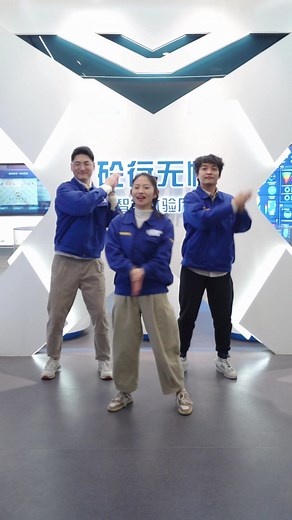 Join us and enjoy the #WorldCup with a cheerful hand dance!#allaboutkicks,and @xcmggroup, show us your #soccer skills! #fifa