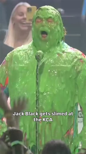 Jack Jerry on Instagram: "Jack Black before and after getting slimed #kca #nickelodeon #kidschoiceawards"