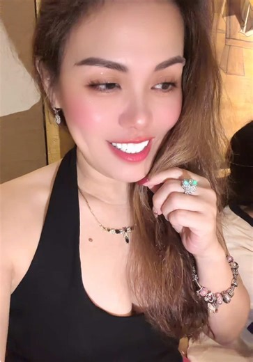 The bus stopped at the Saigon Opera House, and I walked to GoGi on Nguyen Hue for dinner. The streets were full of couples… and there I was, walking alone — but not lonely. 🌙 #ceciliatramanh #DinnerWithMe #HopOnHopOff #ExploreSaigon 💋 Feb 14, 2026 💋