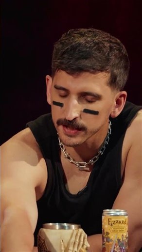 Саша Гудков догадался, почему озеро называется Мышь. #shorts short