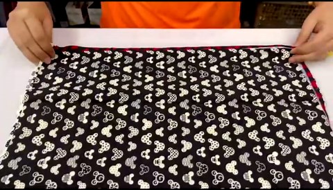 Disney Mickey Mouse Minnie Heads Character Cartoon Pattern 100% Cotton in Different Color Quilting Fabric for Patchwork Needlework DIY Sewing Crafting Precut Face Mask 18x22 Inches (Set of 5 Pieces)