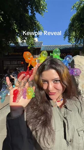 Rainbow but Monkey Pants style 🌈 🫰 🙈 RAINBOW CLEAR KEWPIE DOLLS AND KEYCHAINS ARE HERE! All available in store and online NOW🦄👼 A huge restock on clear kewp keychain and all sizes of our classic non clear dolls are also available in store and online💫 it’s a kewpie lovers dream! Tune back in tomorrow for one more Kewpie drop of the week👀 #monkeypantsla #trinkets #keychain #kewpie #sonnyangel