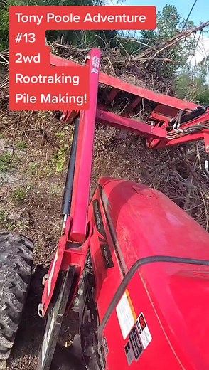 #diesel #tractor #bushhog #plowing #tiller #attacent #howtoclearland #landclearing #forestry #conservation #conservative #fypシ #oldtimer #farmerlife
