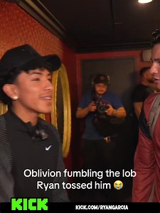 Ryan Garcia tried to introduce Oblivionsw to girls, it oblivion fumbled the lob. Hilarious rejection from blonde girl. #ryangarcia #oblivionclips #obc #funnyclips #livestream | Trwstori