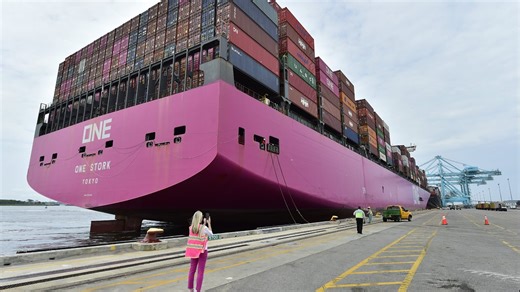 Jacksonville's largest largest container ship docks at JAXPORT