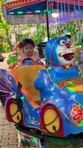 Naik odong odong bus tayo merah mini lucu