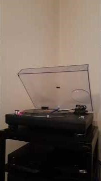 Earth Wind & Fire 'September 99' (Mutant Disco Dub). 1999 Sony Music Entertainment (UK) Ltd.