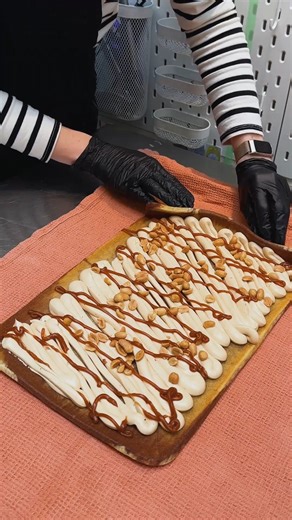 XL Snickers Pancake Roll! Big in size, bigger in flavor 🍫🥞 | Chefclub Network