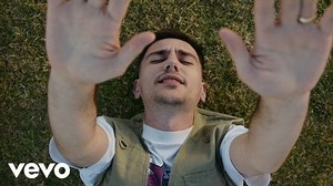 MP3 DOWNLOAD: Hulvey - Beautiful [  Lyrics] | CeeNaija