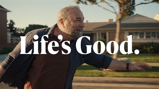 462K views · 179 reactions | Life is full of setbacks and challenges. But at LG we believe when you meet these challenges with a sense of optimism and dive in smile first, well, that's when the good stuff starts. #LG #LifesGood #ItsAllGood | LG Global | Facebook