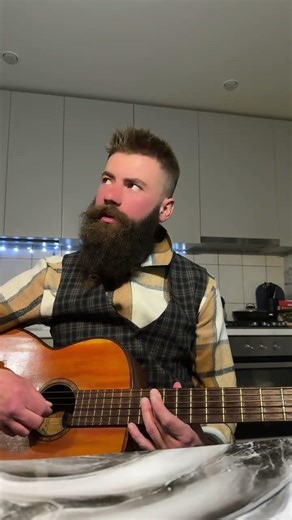 Играю на гитаре о грустном 🤣👍🙏👀👀👀👀👀👀👀👀👀👀👀