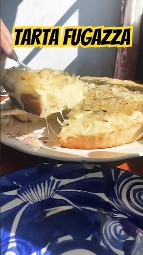 Fugazza pie version that wins you over from the first slice 🥧🧀🧅