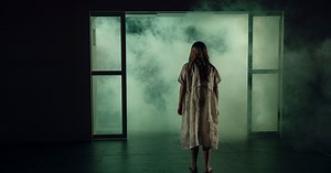 Recension: ”Riket” på Helsingborg stadsteater